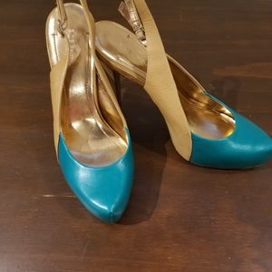 LADIES BCBG SLINGBACK SHOES
